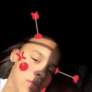 Meet your Posher, Araya